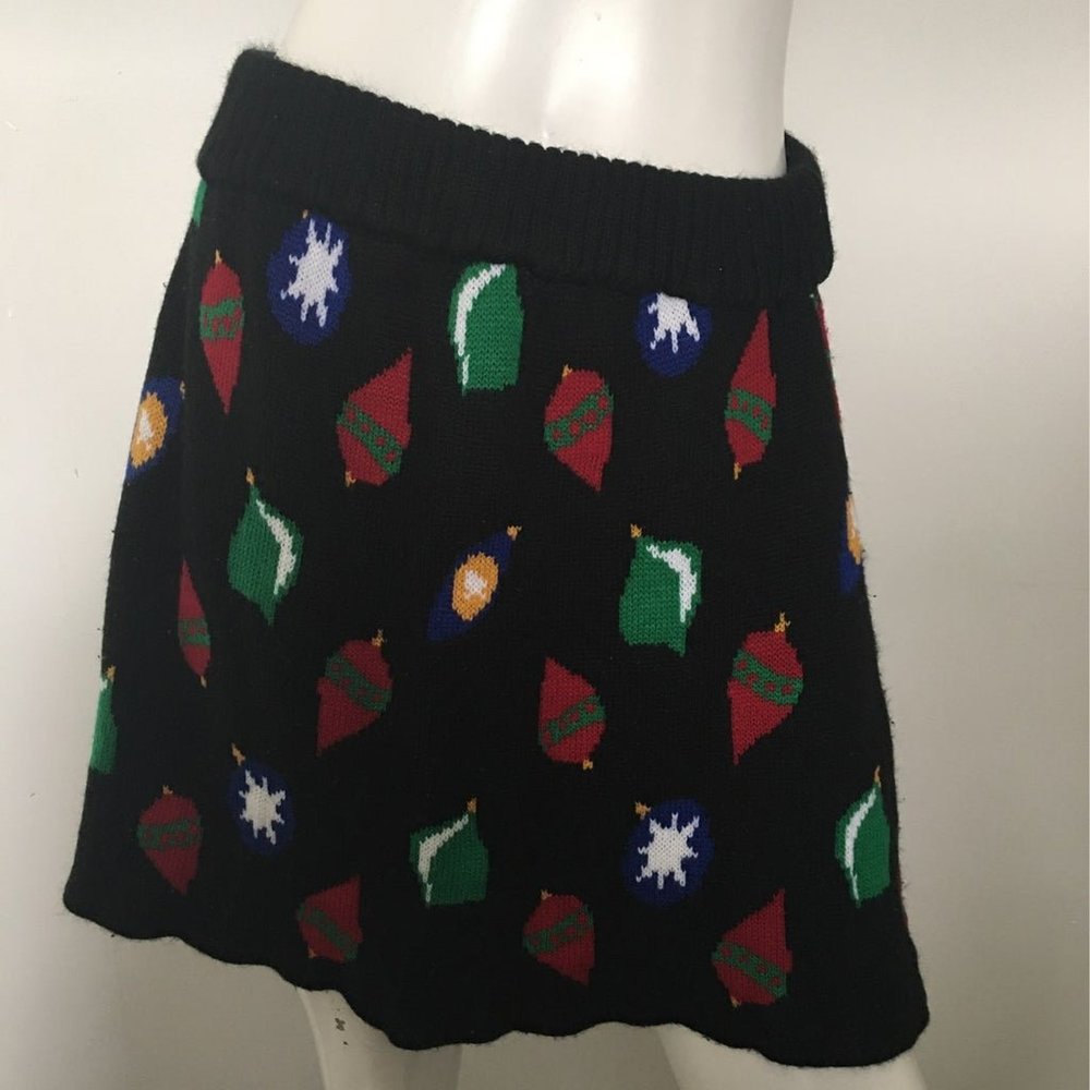 Size Large "Ugly" Black Christmas Sweater Skirt w/ Ornament Pattern